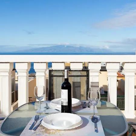 Arco Iris On The Sea With Pool 아데제